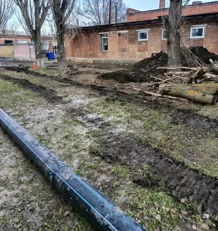 «Когда это безобразие закончится?»: жители Балашова из-за новых аварий остались без воды